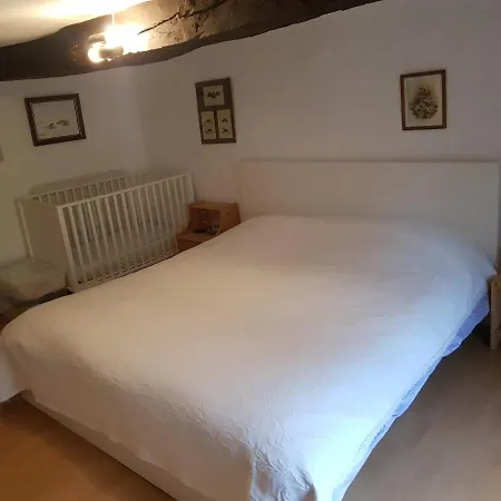 Le Burton Casa de Férias *